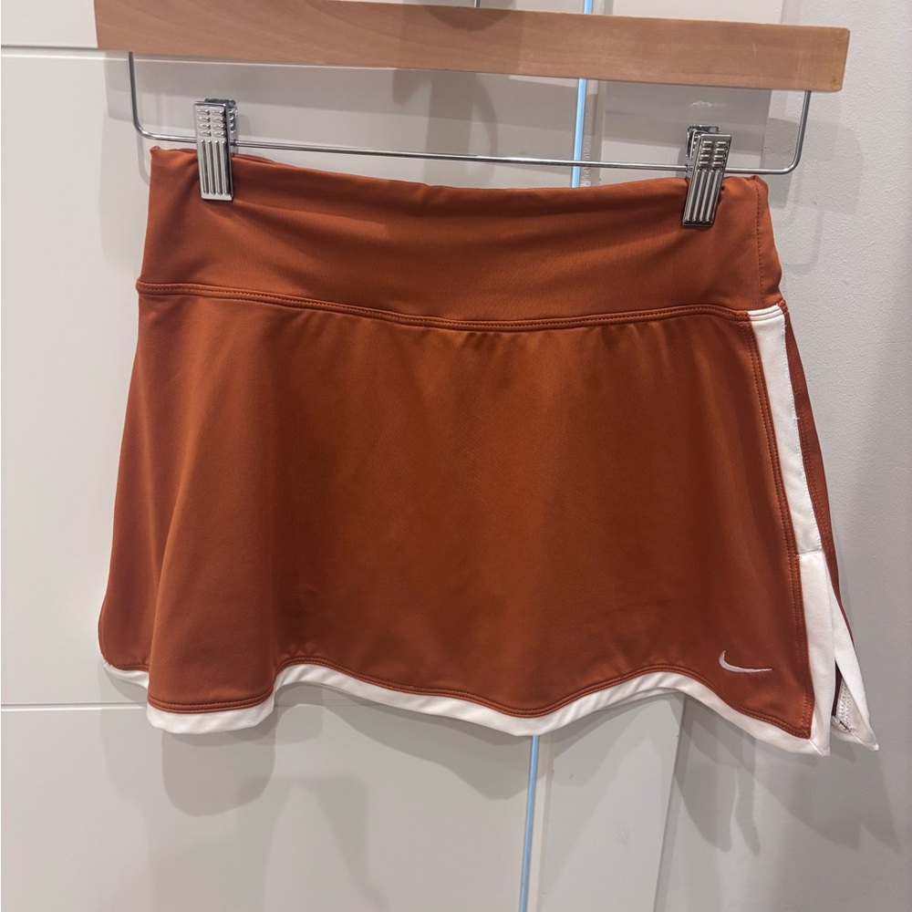 Nike Women’s Burnt Orange Skirt with White Accents Small